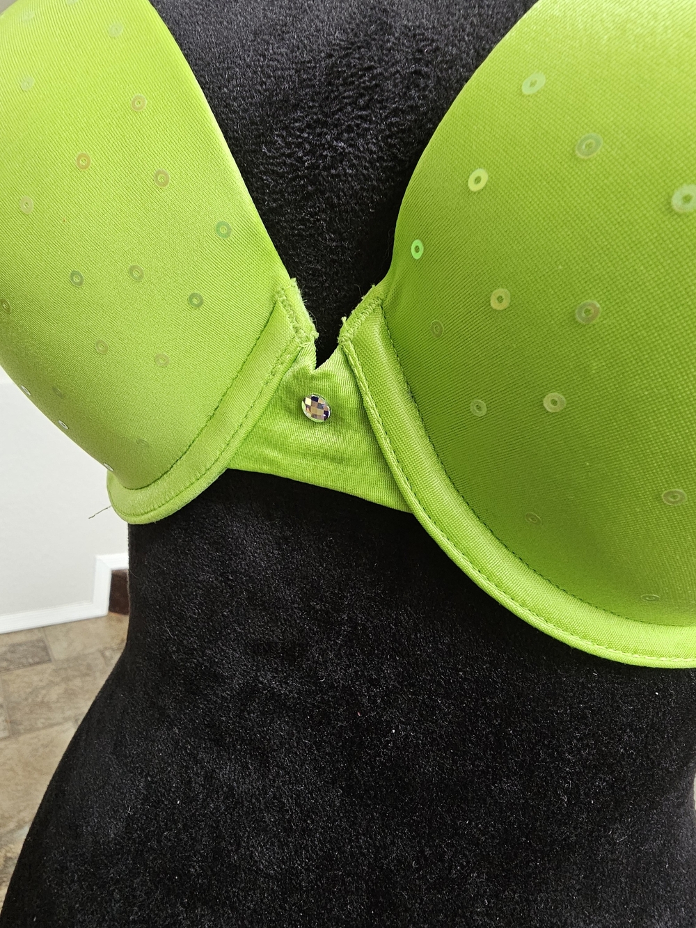 34D Victoria's Secret Neon Lime Sequin Push-Up Bra - Picture 7 of 14
